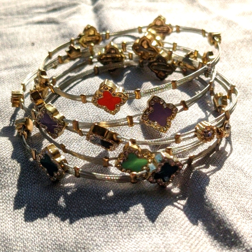 Set of 5 multicolor bracelets